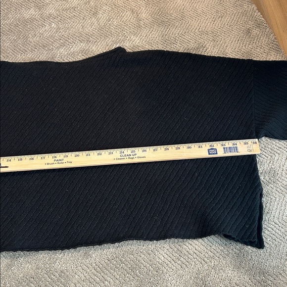 Free People Black Crew Neck Sweater - Picture 10 of 13